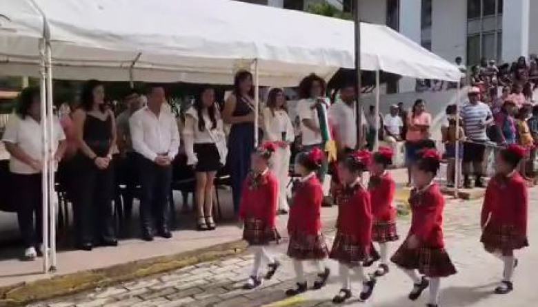 Desfile de preescolar en Yajalón