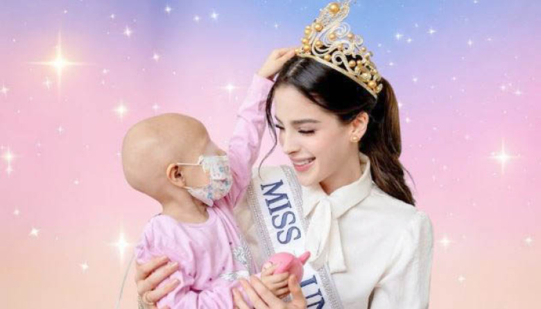 Fátima Bosch dona juguetes a niños con cáncer y VIH