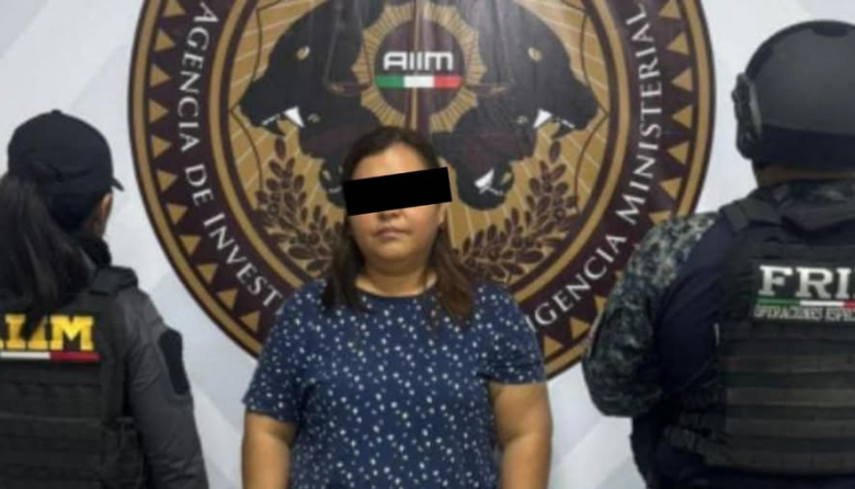 Vinculada a proceso por ejercicio ilegal del servicio público