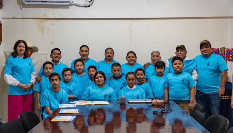 Reconocen talento infantil por el agua en Palenque