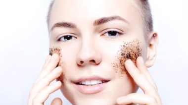 ¿Cómo hacer un exfoliante casero?