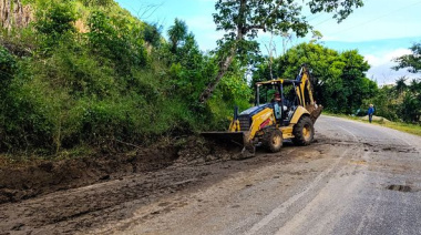 Limpian tramo carretero en Chilón