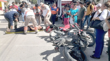 Chocan dos motocicletas