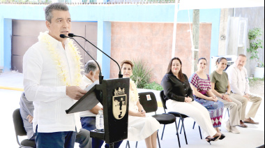 REC inaugura pavimentación de calles en TGZ