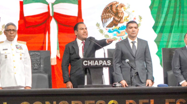 Eduardo Ramírez Aguilar toma protesta como nuevo gobernador de Chiapas