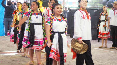 Exitoso Concurso de Baile Folclórico en Tumbalá