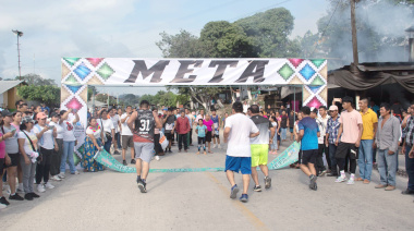 Exitosa carrera por la alfabetización en Salto de Agua