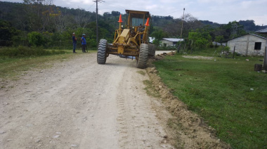 AVANZA EL BACHEO EN SALTO DE AGUA