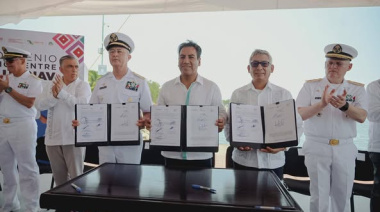 Firma de convenio entre el CECyTECH y la Marina Armada