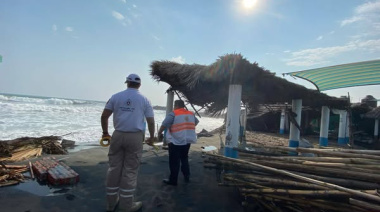 PC brinda apoyo por evento de Mar de Fondo en Playa San Benito