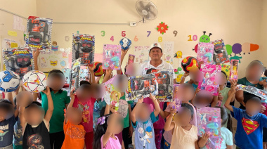 Llevan sonrisas a las comunidades