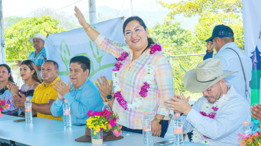 Transforman caminos en Balaxté, Ocosingo