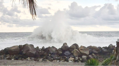 Tormenta tropical Erick se intensifica a huracán