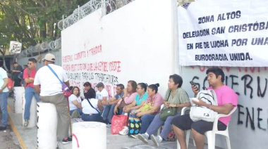 Docentes exigen pago  de bono de bienestar