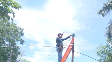 Inicia rehabilitación de alumbrado público en Salto de Agua