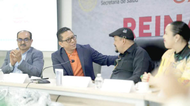 Llaven Abarca avala calidad en atención a adicciones