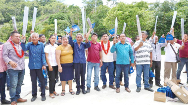 Entregan herramientas en comunidades de Chilón