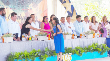 Tumbalá celebra graduación de la Telesecundaria