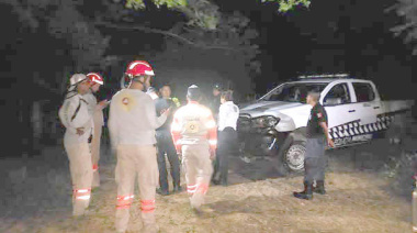 Rescatan con vida a adulto mayor