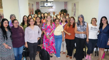 Impulsan la profesionalización de mujeres emprendedoras