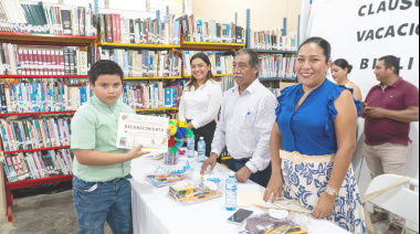 Clausuran cursos de verano  en la biblioteca de Palenque