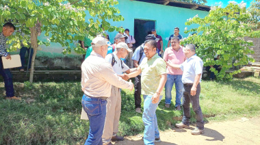 Neiser Hernández escucha al pueblo