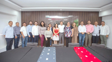 Luis Avendaño toma protesta a Comité de Transparencia