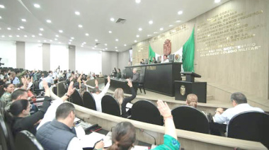 Congreso turna a comisiones reformas  sobre derechos de la niñez y adopciones