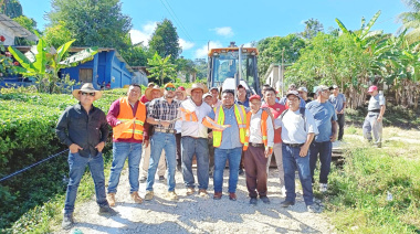 Inicia pavimentación en la localidad de Damasco