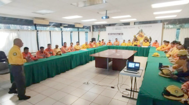 Concluye capacitación para combatientes forestales