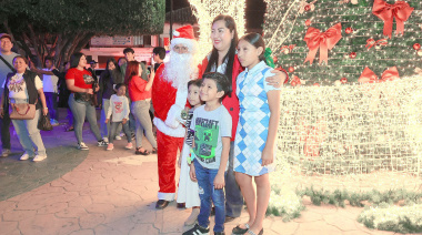 Ocosingo enciende su Árbol Navideño