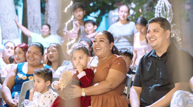 Pakal-Ná enciende su Árbol Navideño