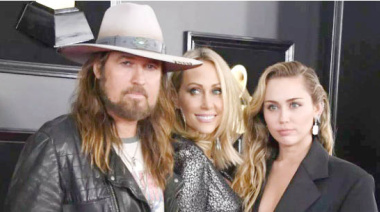 Billy Ray Cyrus niega demanda sobre maternidad de Miley Cyrus