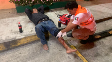 Atienden a motociclista lesionado en la carretera Palenque–Catazajá