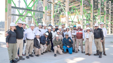 Sheinbaum supervisa avances  del proyecto en Refinería de Tula