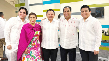 Eduardo Ramírez, acompaña  1er. informe en Yucatán