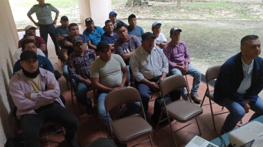 Capacitan a personal sobre serpientes venenosas