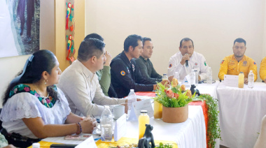 Mario Hernández asiste a reunión de PC