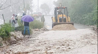Atienden deslave en tramo Tila–El Limar