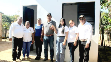 Entregan cuartos dormitorios en La Libertad