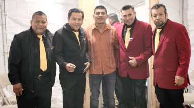 Noche romántica con Los Caminantes en Altamirano