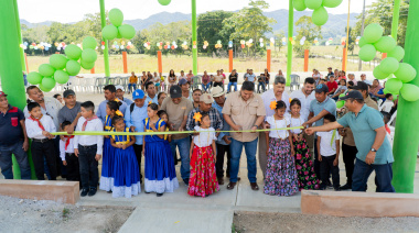 Inauguran cancha de usos  múltiples en La Primavera
