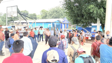 Rehabilitan camino en Salto de Agua