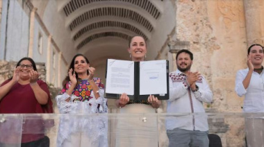 Sheinbaum firma decreto de Turismo Comunitario en Quintana Roo