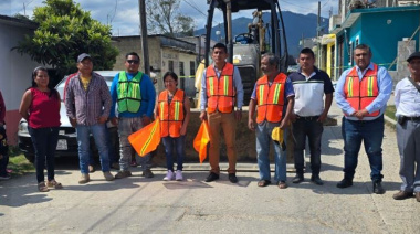 Gaspar Sántiz inicia trabajos en el Barrio Candelaria