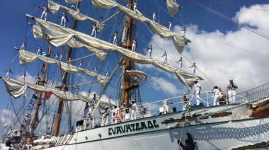 Buque Cuauhtémoc permanece en mantenimiento