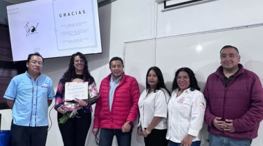 Fomentan emprendimiento estudiantil
