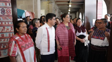 Corte honra arte textil indígena