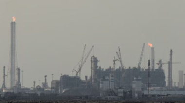 El petróleo sube más de un 2% ante la falta de acuerdo entre EEUU e Irán