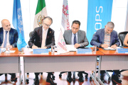 ERA firma convenio con Guiseppe Mancinelli de la UNOPS